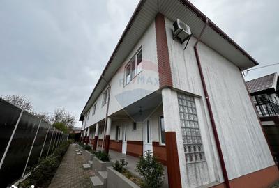 Casă cu 9 camere cu Teren 480 Mp în Limanu