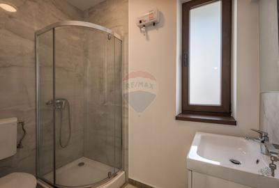 Casă cu 4 camere cu Teren 164 Mp în Central - 23