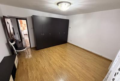 Apartament cu 2 camere decomandat în Deveselu - 6