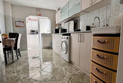 Apartament cu 3 camere decomandat în Central - 4