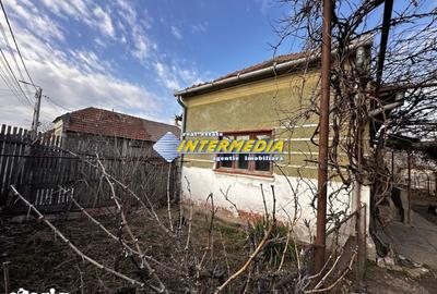 Casă cu 3 camere cu Teren 1242 Mp în Bărăbanț