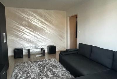 De vanzare - Renovat - Mobilat - 1