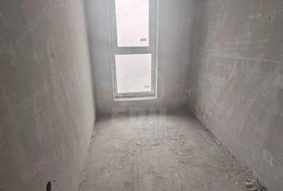 Casă cu 5 camere cu Teren 235 Mp în Central