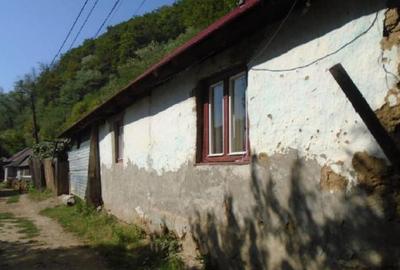 Casa si teren-Cugir, judetul Alba - 1