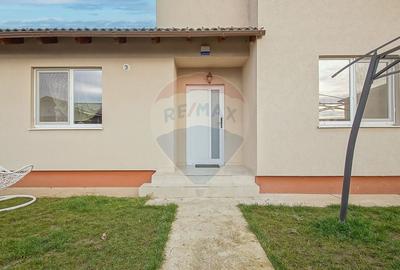 Casa pe parter cu incalzire in pardoseala - Sanpetru, zona Lempes - 33