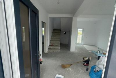 Duplex 4 camere, 143 mp, teren 300 mp, terasa, Tunari - 2