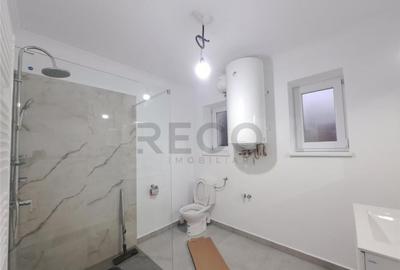 Apartament cu 3 camere , decomandat , cu 2160 mp teren intra - 8