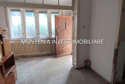 Casă cu 5 camere cu Teren 250 Mp în Central - 10