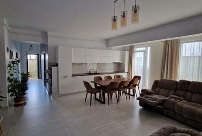 Apartament cu 3 camere în Central - 11