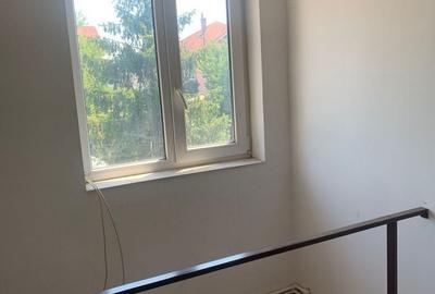 Casă cu 3 camere în Central - 2