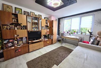 Apartament cu 3 camere decomandat în Rahova - 3