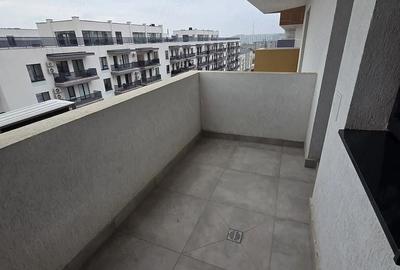 Garsonieră decomandată în Apărătorii Patriei