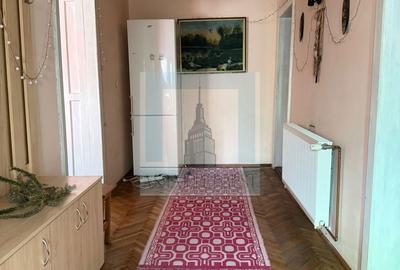 Casă cu 3 camere cu Canalizare în Hălchiu - 3