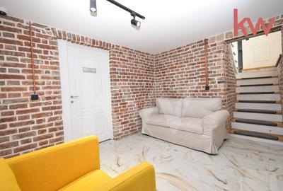 Casa demisol, parter, mansarda, langa Muzeul Olteniei, teren 418 mp, 12 camere - 8