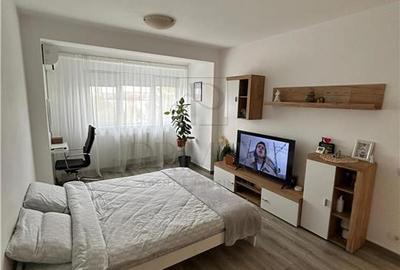 Garsonieră decomandată, mobilată în Buziașului - 2