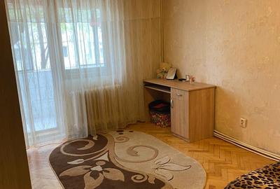 Apartament cu 4 camere în Central - 1
