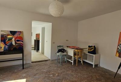 Casa cu curte si parcare in Schei - 6