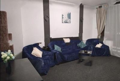 Apartament cu 2 camere decomandat, mobilat în P-ța Romană