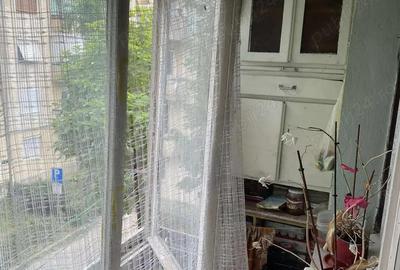 Apartament 2 camere de vanzare , Aleea Clabucet , Carpati 1 , etaj 2 , 44.500 euro usor negociabil - 3