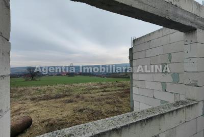 Teren 3525 mp in Satul Pestisu Mare, Jud. Hunedoara si casa neterminata... - 1