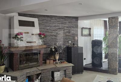 Casă cu 5 camere cu Teren 2800 Mp în Odoreu - 3