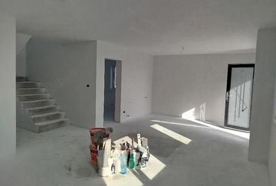 Casă cu 3 camere cu Teren 450 Mp în Burdujeni - 1