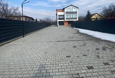 Spațiu comercial, de 410 mp, în Central - 10