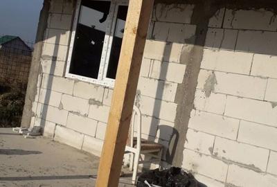 Casă cu 3 camere în Crevedia - 3