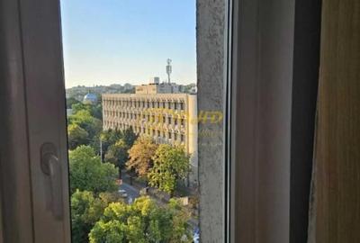 Apartament cu 3 camere decomandat în Independenței - 6