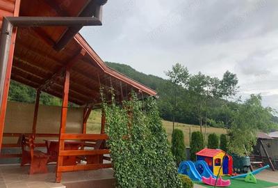 Casă cu Teren 1200 Mp în Central - 3