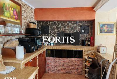 Casă cu 8 camere cu Teren 1600 Mp în Mândra - 13