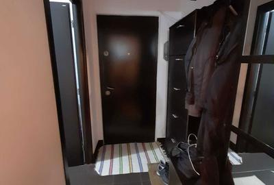 Apartament cu 3 camere semidecomandat în Dacia - 8