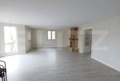 Casă cu 5 camere cu Teren 1590 Mp în Luna - 5