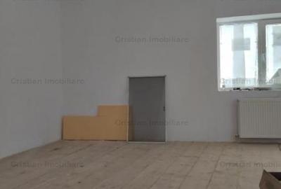 Casă cu 4 camere cu Teren 254 Mp în Apollo - 6