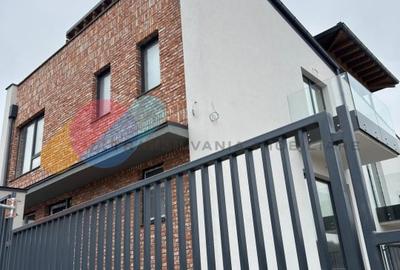Duplex modern 150 Mp, finisat cu garaj si terasa spatioasa de 30 mp, in Faget - 2