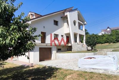 Casa individuala spatioasa  - pret excelent - 2