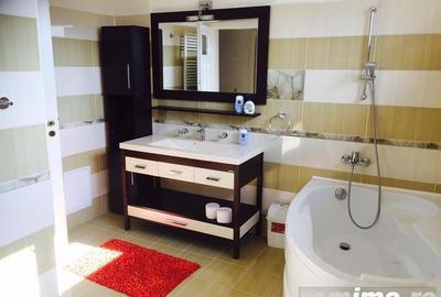 Casă cu 5 camere cu Teren 500 Mp în Lazu - 3