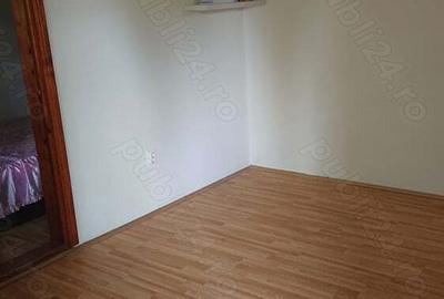 Vand apartament 2 camere - 8
