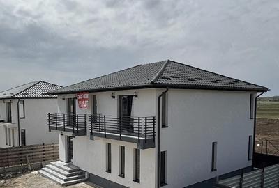 Casă cu Teren 500 Mp în Valea