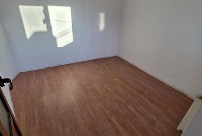 Casă cu 4 camere în Holboca