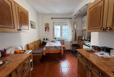 Apartament cu 3 camere decomandat în Răcădău - 5