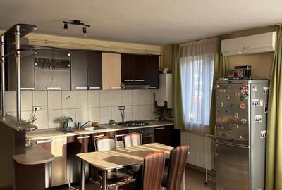 Inchiriez apartament - 3