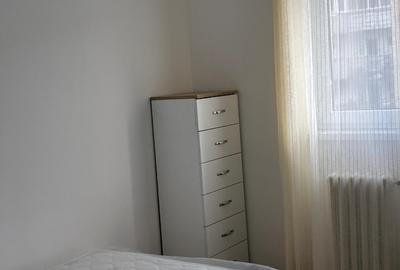 Proprietar  inchiriez ap 3 camere decomandate str Donath - 2