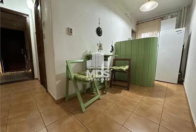 Model mare cu centrala propie, aproape de Vest - 1