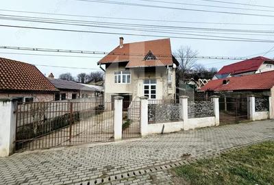 Casa individuala cu 5 camere de vanzare. - 1