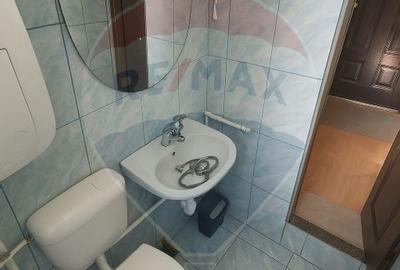 Garsoniera 15 mp utili + boxa 15 mp * mobilat * bloc cu lift * Titan - 7