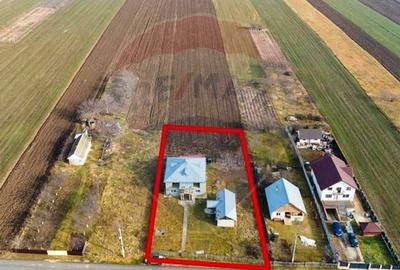 Casa / Vila cu 6 camere de vanzare - 2