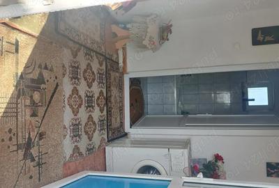 Casă cu 3 camere cu Teren 2000 Mp în Platonești - 1