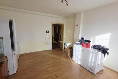 CASA 2 CAMERE 70 MP TEREN 601 MP DAMBUL ROTUND - 16