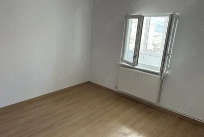 Apartament de vanzare cu 4 camere - 3